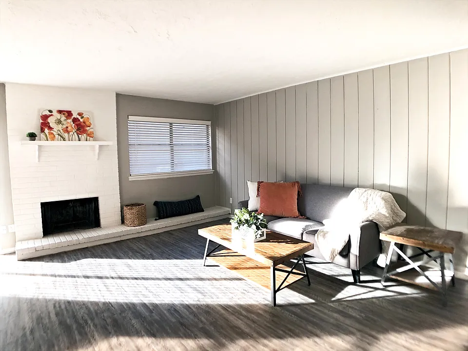 Rock Canyon Apartments