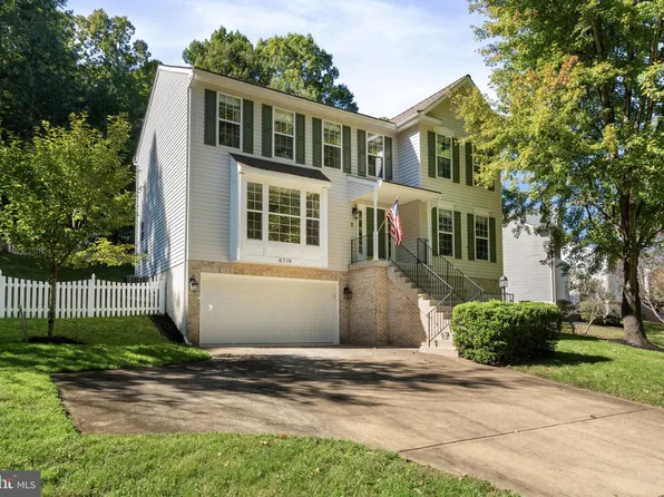 4719 Pearson Dr, Woodbridge, VA 22193