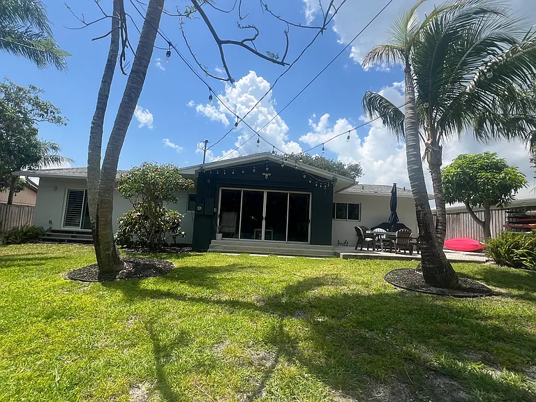 3359 Coral Pl — Photo 22