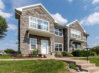 416 Huntington Dr, Iowa City, IA 52245