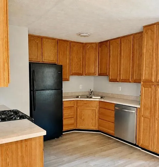 10710 Milwaukee Way — Photo 3