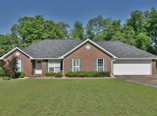 163 Laurelbrook Dr, Leesburg, GA 31763
