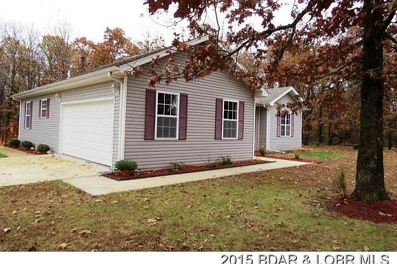 4th image of 27010 Maine Dr