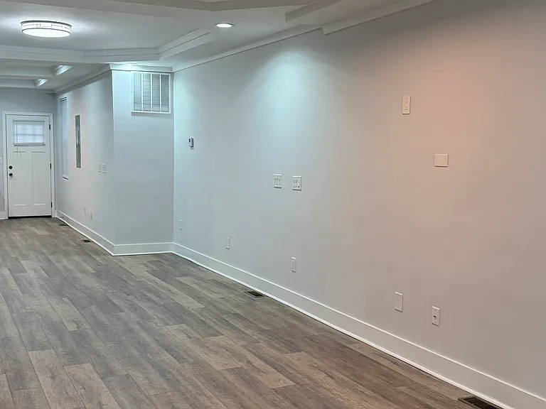 16 N Gilmor St — Photo 3