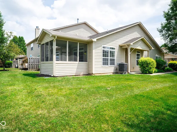 7226 Wyatt Ln, Indianapolis, IN 46217