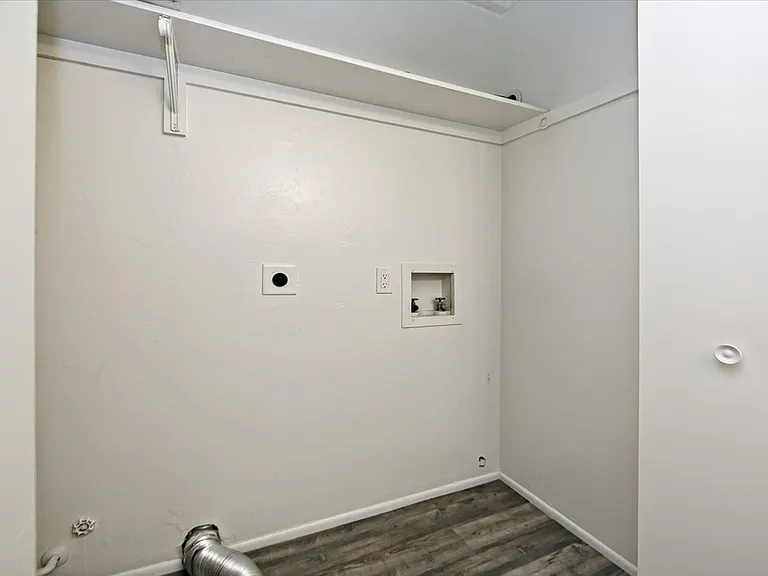 425 S Alarcon St #3 — Photo 9