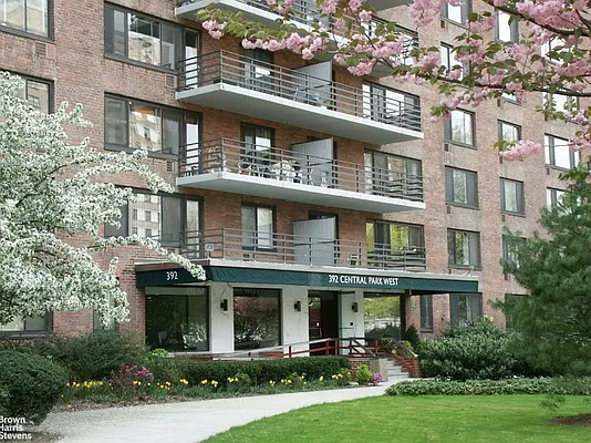 Rented by Brown Harris Stevens | media 9