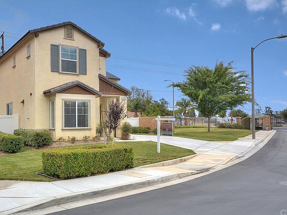 2nd image of 2534 W Via San Carlos