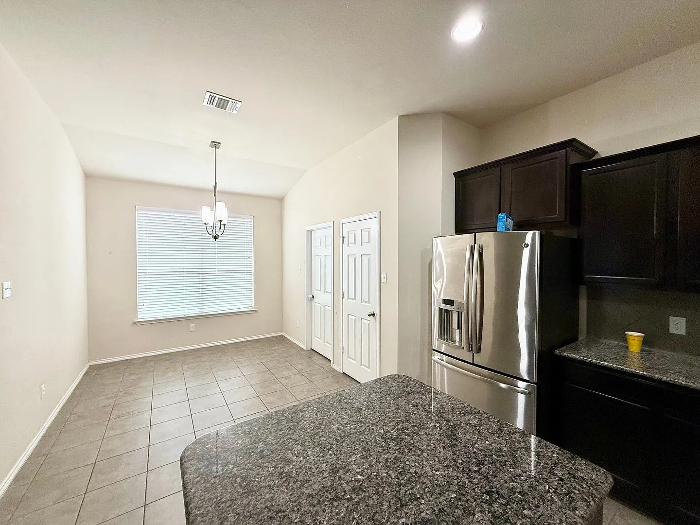 Spacious 4-Bedroom Home on Quiet Cul-de-Sac — Photo 3