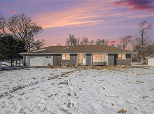 200 Kennedy Dr, Gower, MO 64454