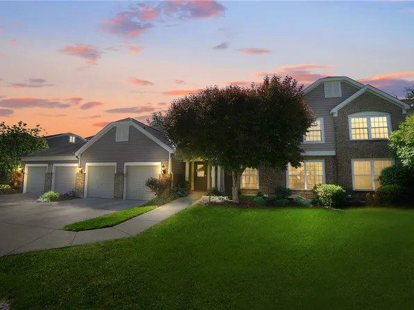 5892 Stonebridge Cir APT 302, Milford, OH 45150