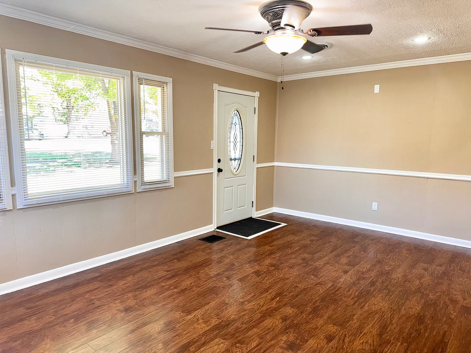 2 bed, 768 sqft, $1,550 — Photo 4