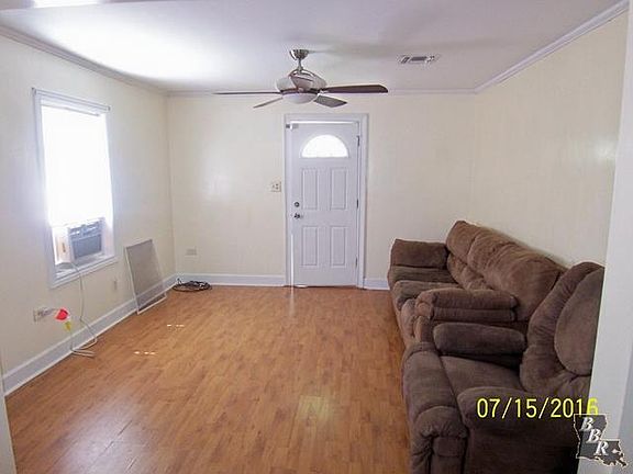 2nd image of 611 Poplar St