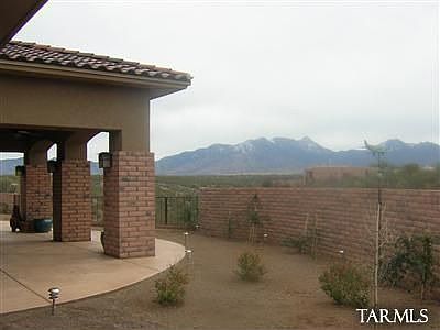 3rd image of 1006 E Mesquite Springs Pl