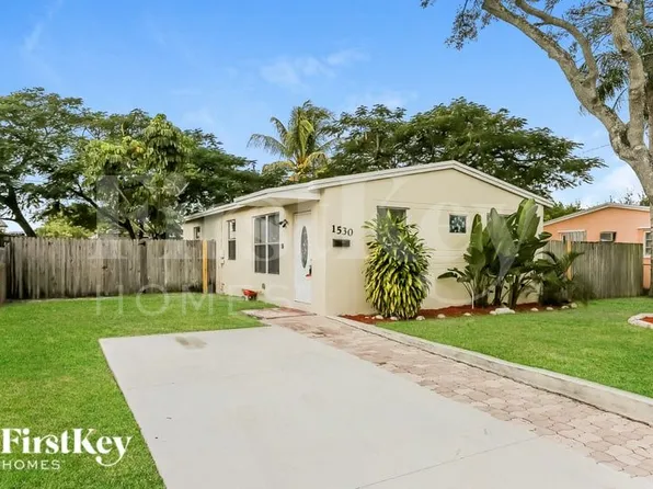 1530 N 68th Ave, Hollywood, FL 33024