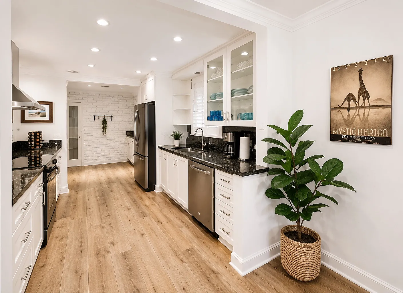 2 bed, 1764 sqft, $5,500 — Photo 4