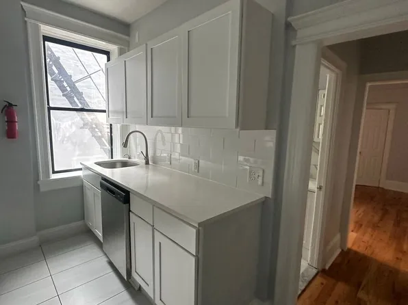 525 60th St, West New York, NJ 07093
