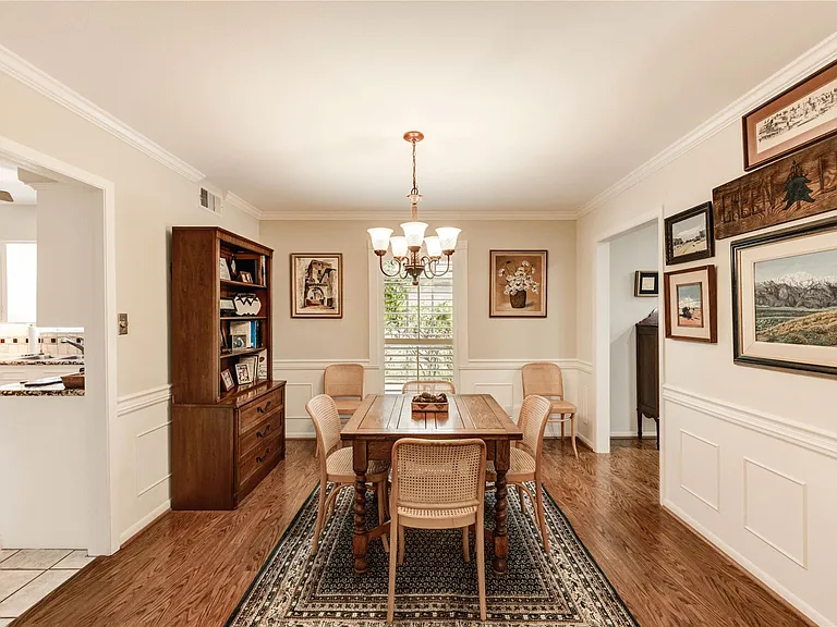 2602 Briarbrook Dr — Photo 10