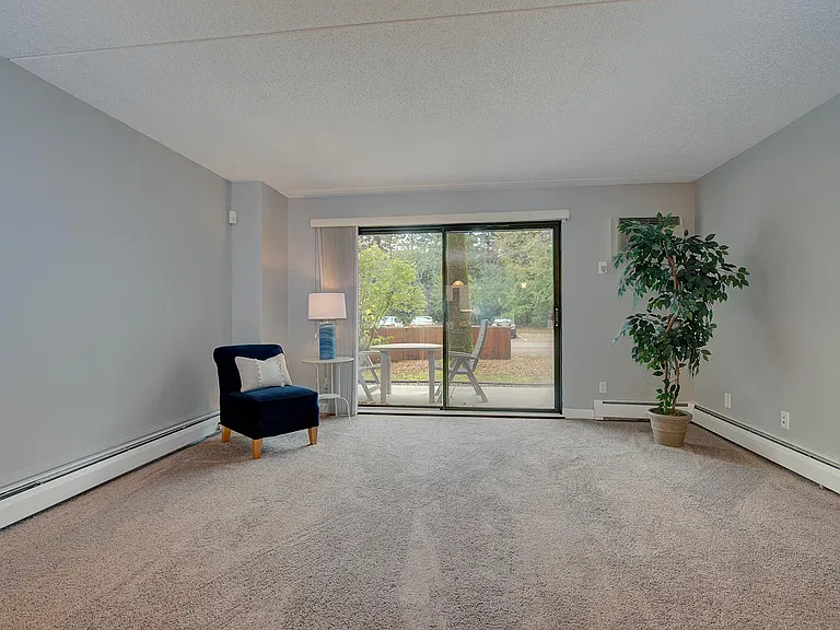 10531 Cedar Lake Rd #213 — Photo 21