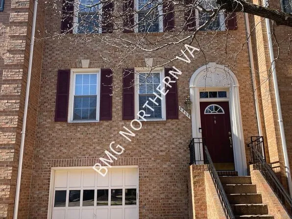 2059 Pieris Ct, Vienna, VA 22182