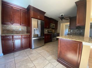 (Undisclosed Address), Mount Sinai, NY 11766