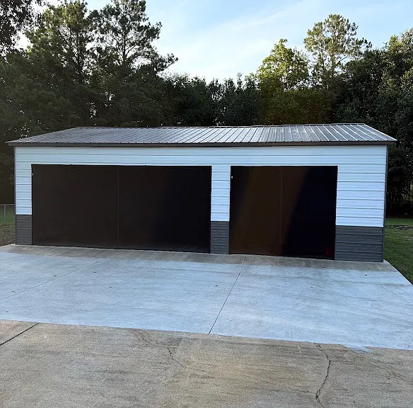 121 Country Dr — Photo 2