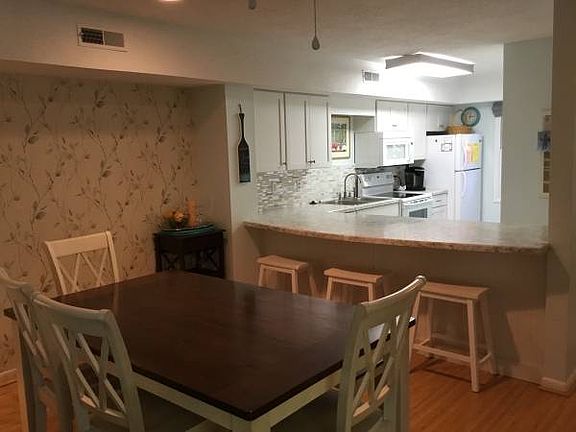 4th image of 437 Lekites Ave Unit 437