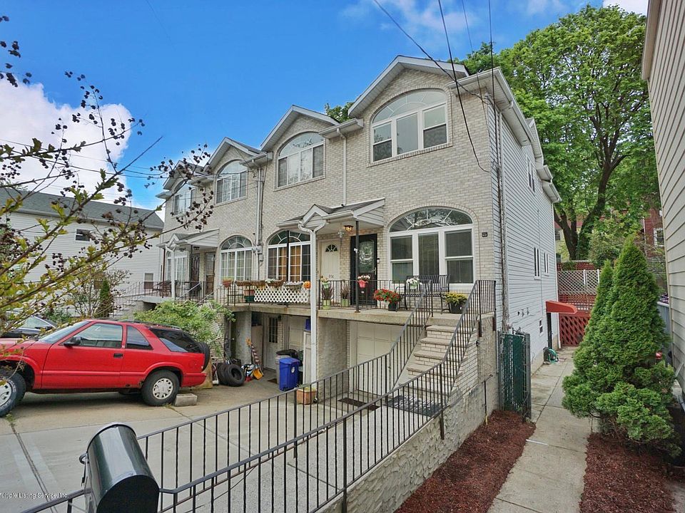 1st image of 80D82 Nautilus St