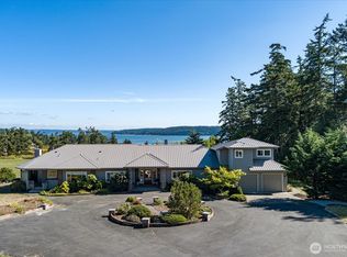 1365 Arnold Road, Oak Harbor, WA 98277