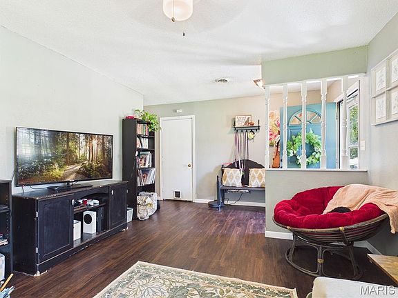 4th image of 305 Barr St