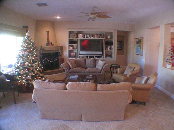Spacious Great Room
