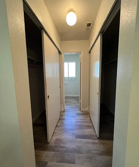 2907 Jolyn Way #B — Photo 14