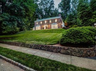 9 Windsor Way, Morristown, NJ 07960