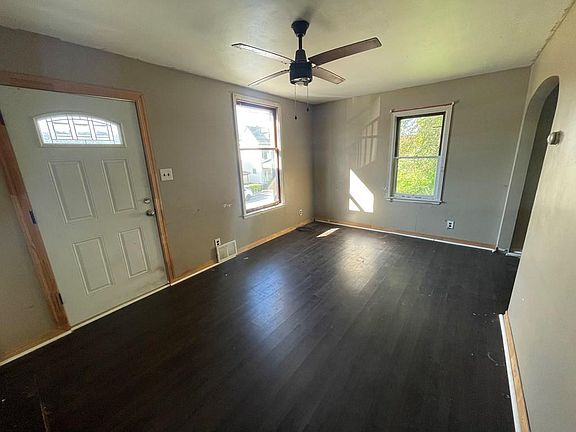5th image of 424 Warwood Ave