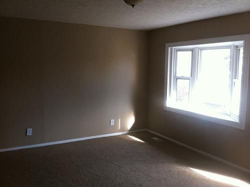 2nd image of 3942 Delmont Dr