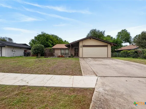 5250 Round Table Dr, San Antonio, TX 78218