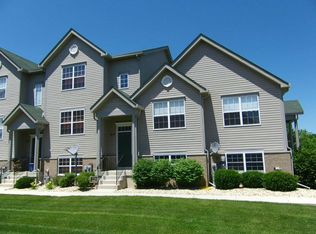 1917 S Austrian Pine St, Lockport, IL 60441