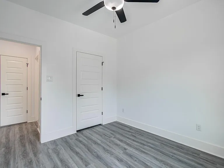 6531 Rosemary Ln #B — Photo 22