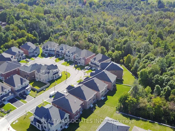 241 Stormont Trl, Vaughan, ON L4H 4P6