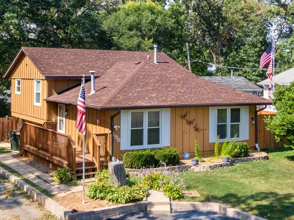 198 Bridgewood Dr, Antioch, IL 60002