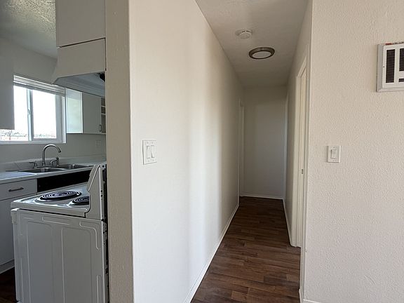 5th image of 1919 E 17th St APT F