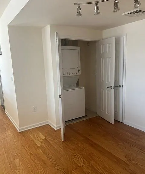 143 Morgan St #8A — Photo 14