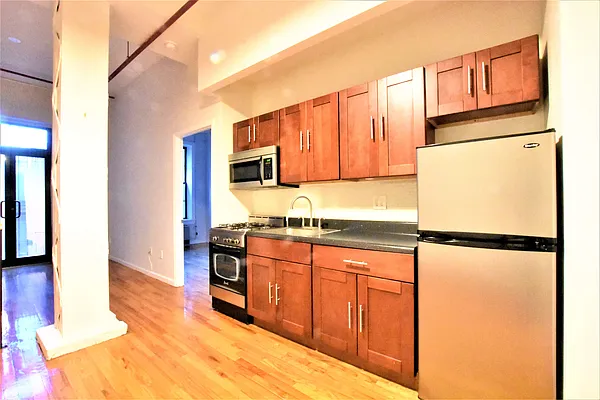 Rented by Clove Realty LLC | media 30