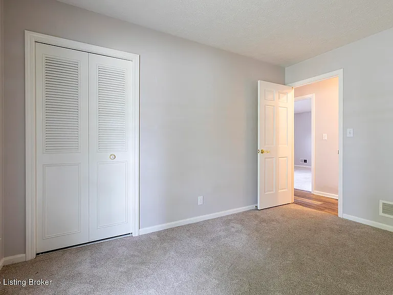 2901 Creekside Dr — Photo 17