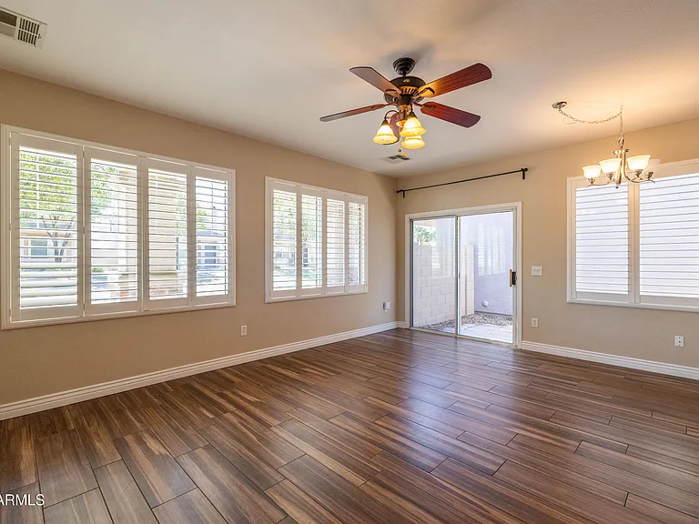 1531 S Longspur Ln — Photo 3