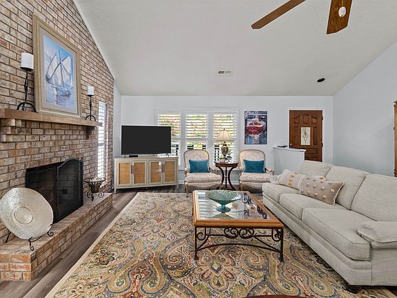 2nd image of 4355 Woodhollow Ln.