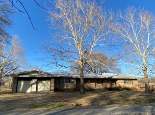 208 W Cedar St, Achille, OK 74720