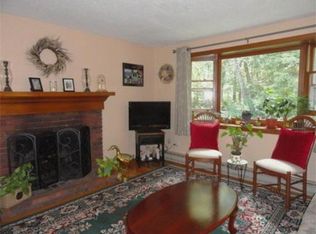 147 Podunk Rd, Sturbridge, MA 01566