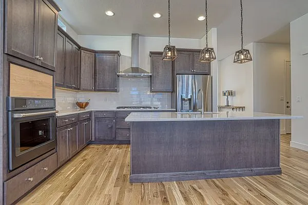 5 bed, 3556 sqft, $5,500 — Photo 4