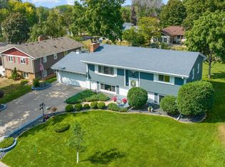 7310 Concerto Curv NE, Fridley, MN 55432
